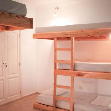 Hitide House Hostel